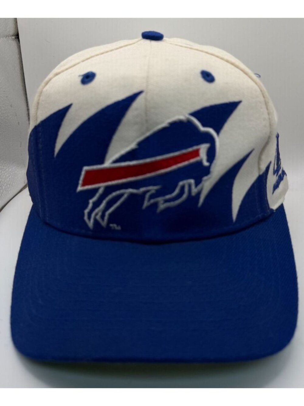 Buffalo Bills Vintage Logo Athletic Pro Line Snapback Shark Tooth Hat Adjustable
